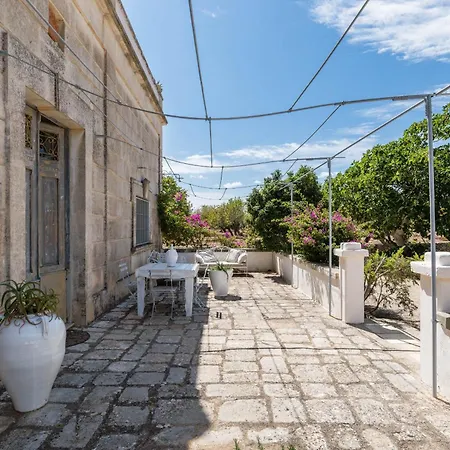 Thea Charming House By Wonderful Italy *