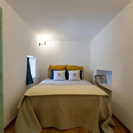 Thea Charming House By Wonderful Italy *
